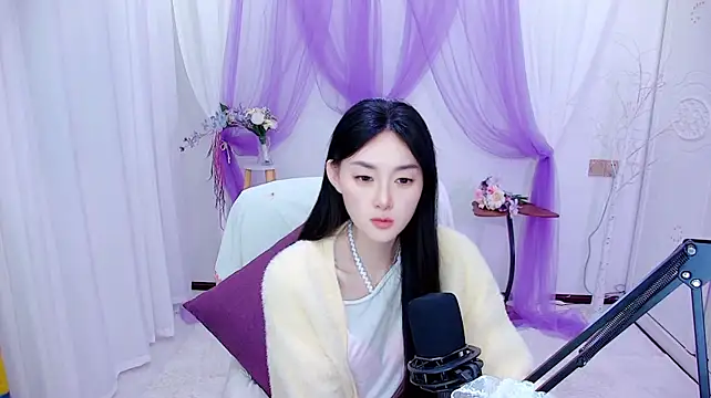 Tili_Lucky webcam