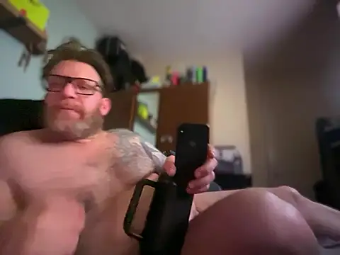 Tattooednakedguy live cam on StripChat