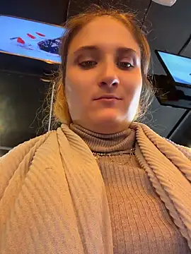 AdelRich live cam on StripChat