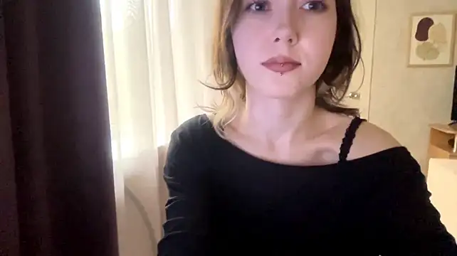 ArethaCarse live cam preview