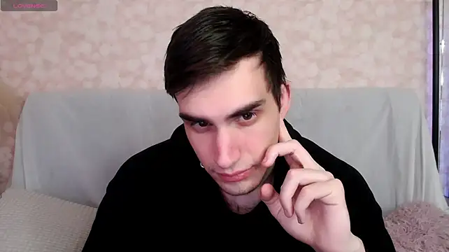 DeanWilde live cam on StripChat