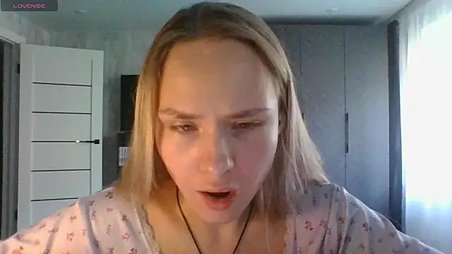 Annie_Cohn
