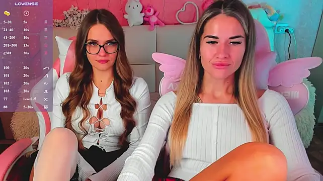 hotty_girls_here