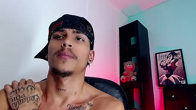 Angel_foxc13 live sex cam