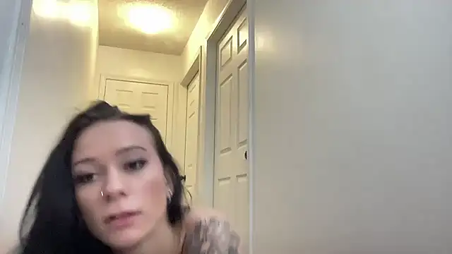 MeandBaddies webcam