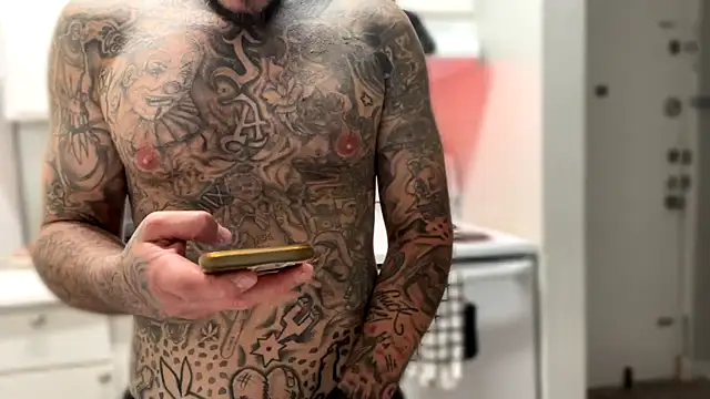 IceTj3030 live sex cam