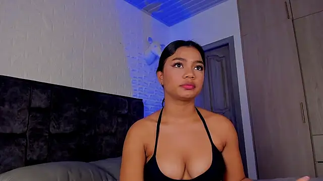 Mia_steele_