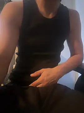 Whiteboii2026 live cam on StripChat