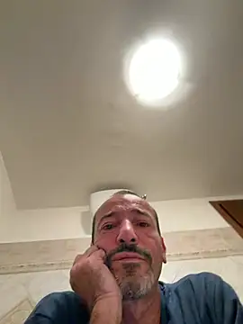 DEVILMAN66RM live cam on StripChat