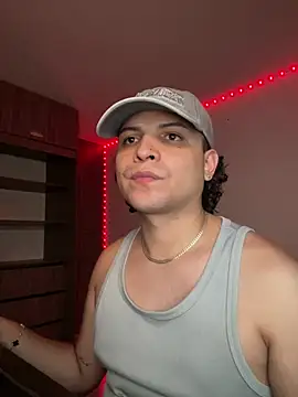 marcus_leonel live cam on StripChat