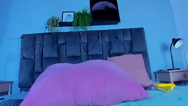 DulceAurora__ webcam