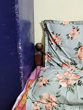 Raashi_Kannada_Telugu