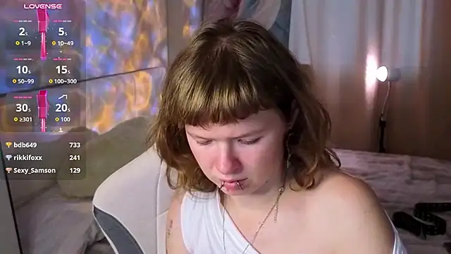 VioletDesiree webcam