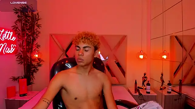 Anyelo_Twink