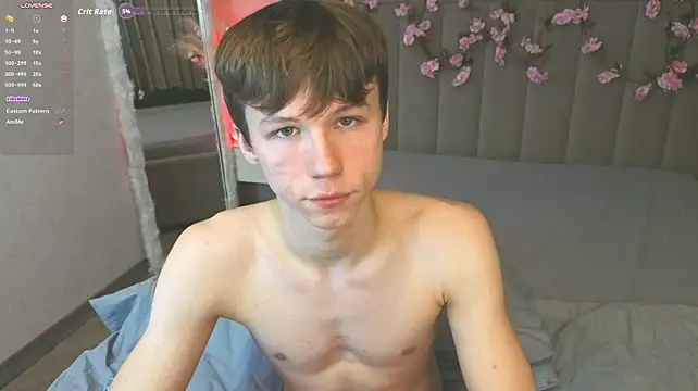 cuMte_boy live sex cam