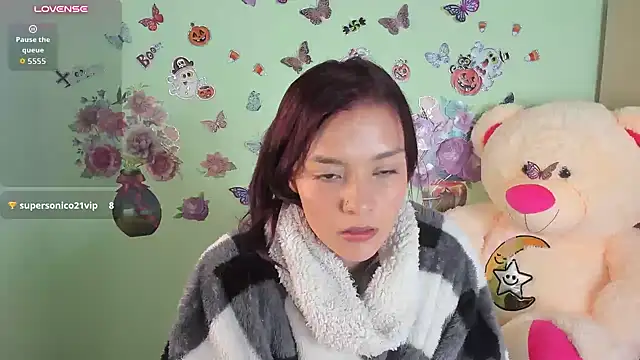 Bich_Anal_ live cam on StripChat