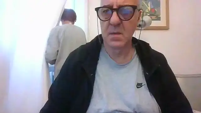 ANONIMO7735 webcam