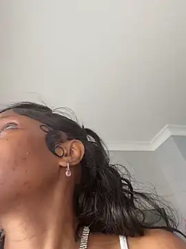 Sexxyronn live webcam