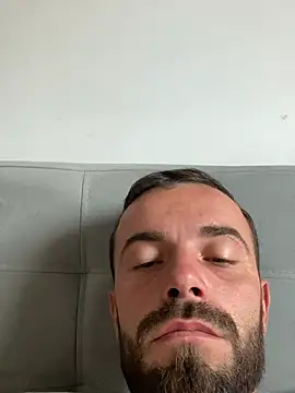 mihaixxx1 (M young) - Make me cum