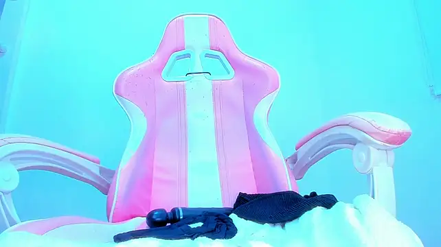 Ariana_f