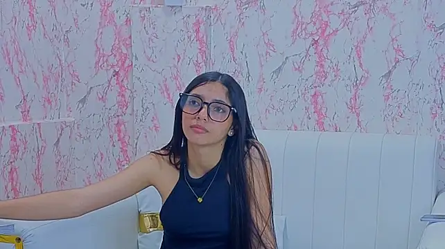 Korina_Nami