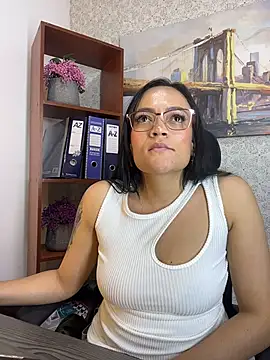 Nox_Vixen live cam on StripChat