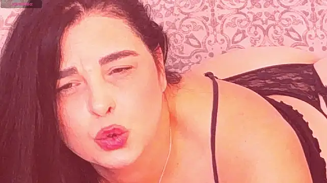 Alenny11 live cam on StripChat