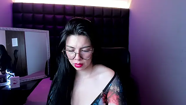 Chloe_Crysstal