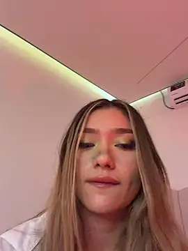 ariannaa_1 (F young) - Hands on my body & Rub Pussy 😏