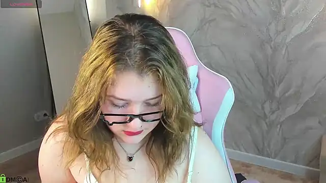 Lollybunnyy