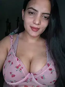 Isabella_Boobss