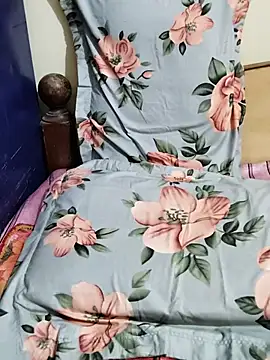 Raashi_Kannada_Telugu