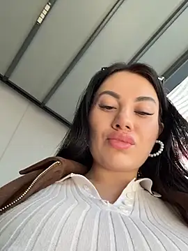 wet__bunny (F young) - Tease my pussy