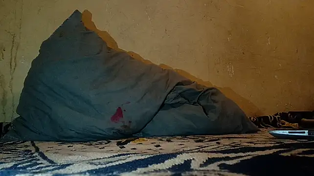 sissyanalAdicted live cam on StripChat