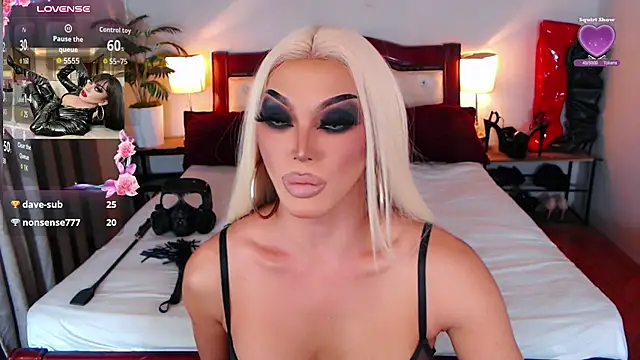 Model: XxMiss_LindaxX