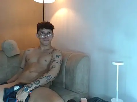 tonysexyboy live cam on StripChat