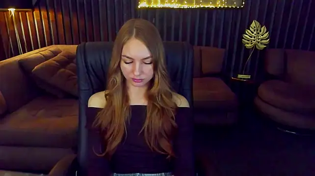 MilaAddams live cam on StripChat