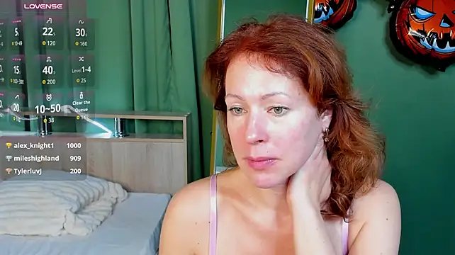 LeticiaRomano live cam on StripChat