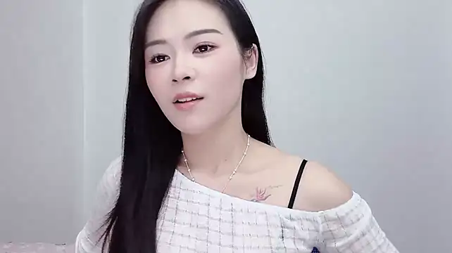 tingting9995 live cam on StripChat