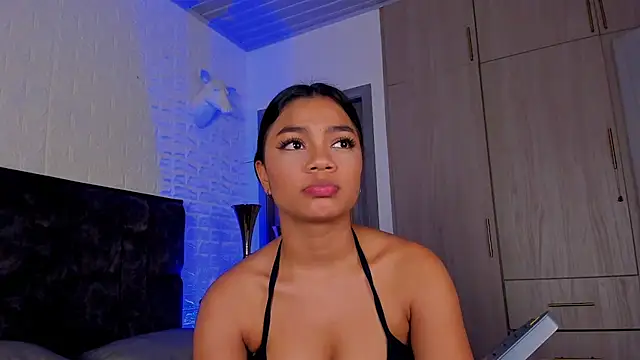 Mia_steele_