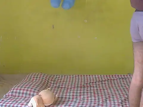 Stubborndesiboy on Stripchat