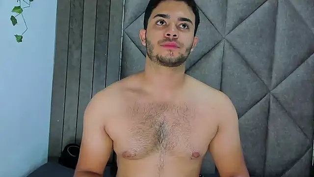 TylerWest_ on Stripchat