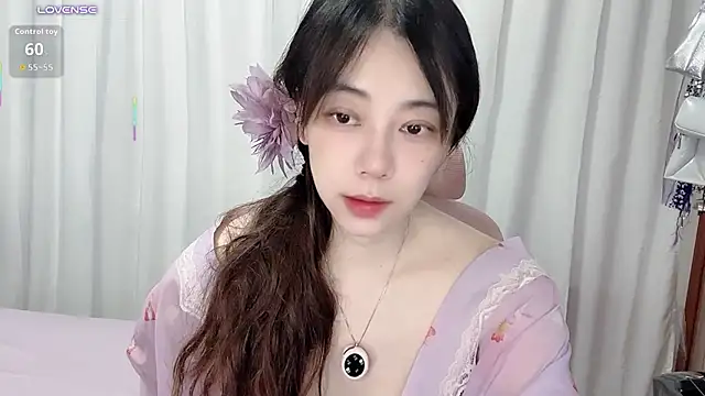 Eunwoo_o live cam on StripChat