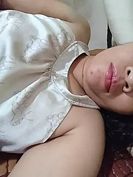 Wantcumwithyou live cam on StripChat