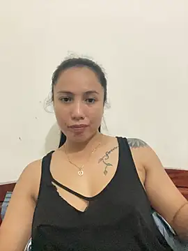 -Lyny- live cam on StripChat