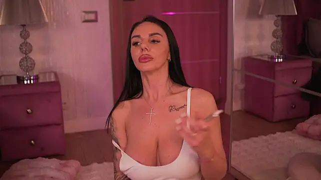 ivywiksen live cam on StripChat