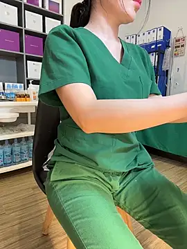 public_orgasm (G young) - make me orgasm at the clinic/クリニックでオーガズム