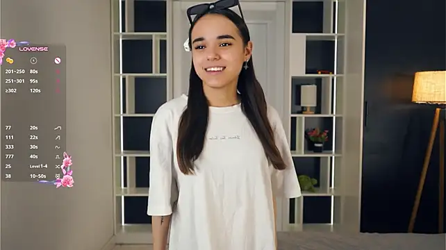 CourtneyBasbas live sex cam