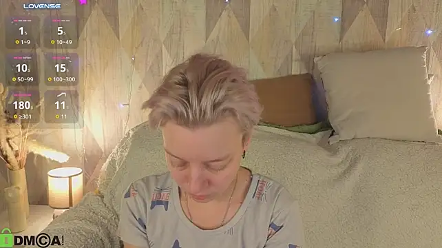 Michelle_Blond