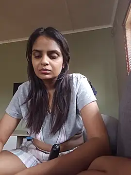 SelenaGomez26 webcam